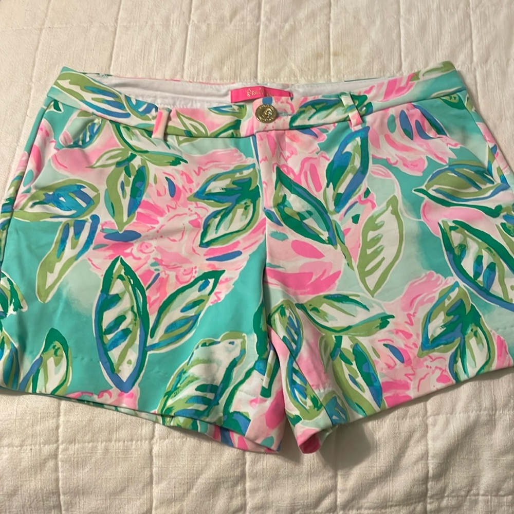 Like new Lily Pulitzer Callahan shorts